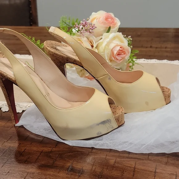 Authentic Loubatin high heels - Picture 6 of 10